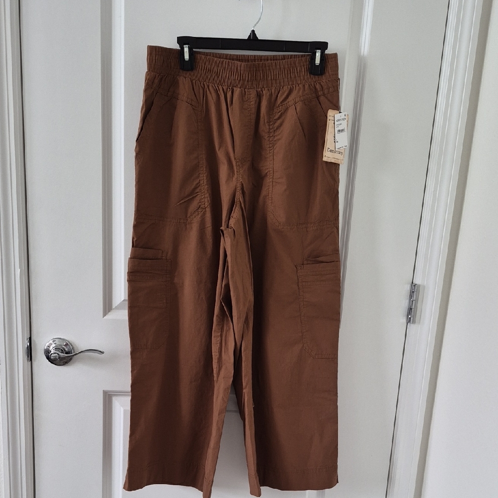 NWT Democracy Brown Cargo Pants for Women